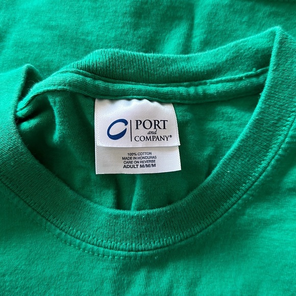 Unisex adult size medium Skyline Chili t-shirt - Picture 4 of 4